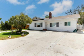 Large 5 bedroom charmer wIth pool